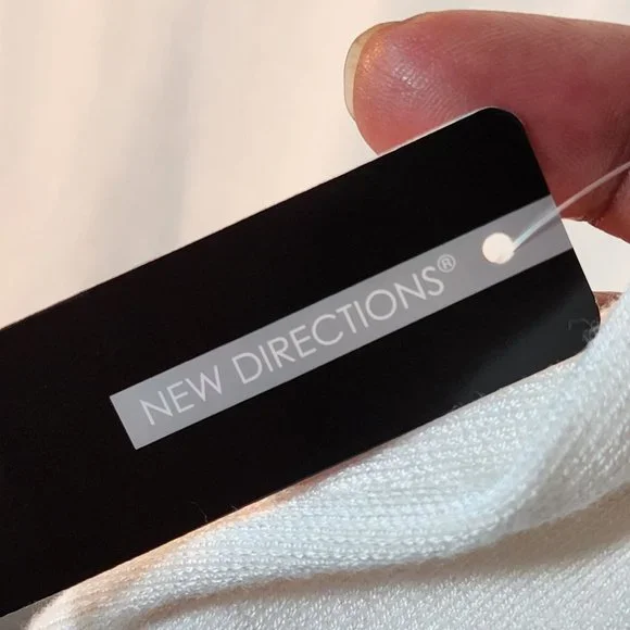 New Directions Ivory Large Scoop Neck Pull Over Sweater W Bottom Side Tie. NWT - Picture 9 of 13